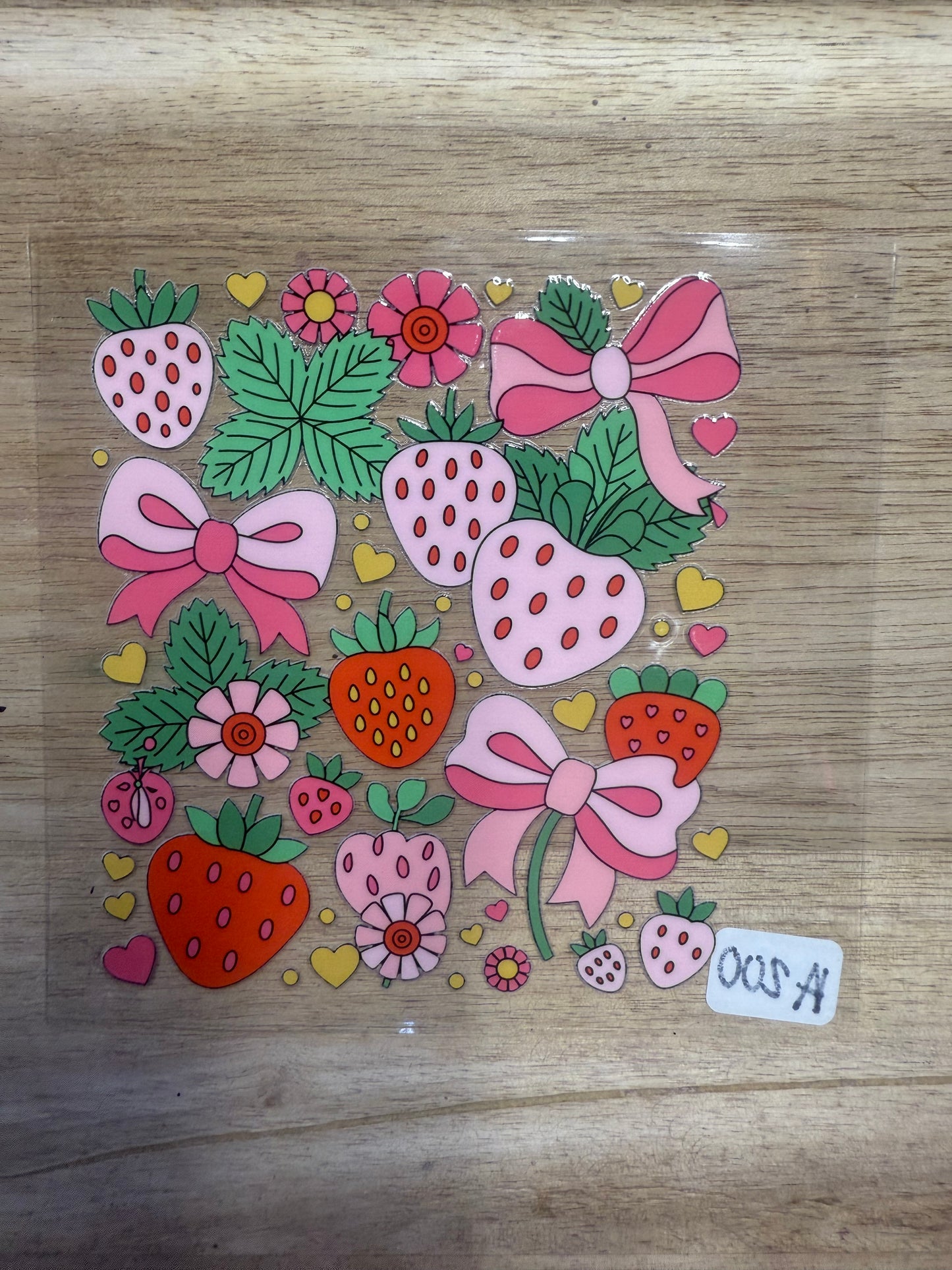 Bows And Strawberries A200